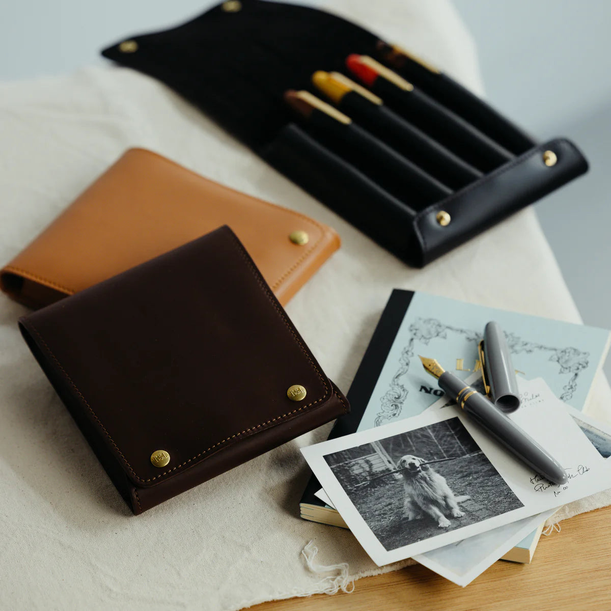 PRE-ORDER: INGRASSATO fountain pen case (five pens)