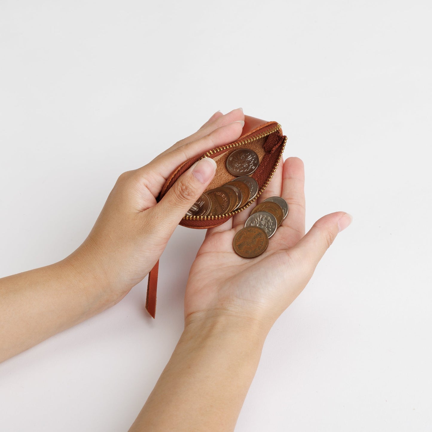 PRE-ORDER: TSL Coin Purse Kid Pull-up leather