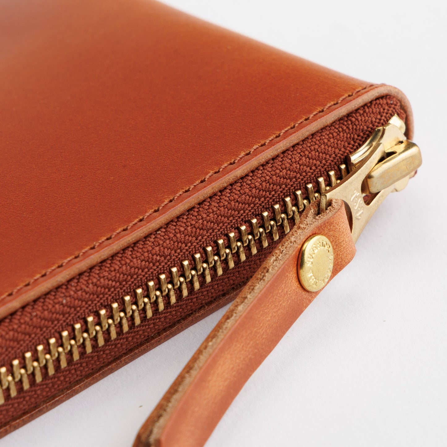PRE-ORDER: TSL Pull-up leather Zip Purse L size