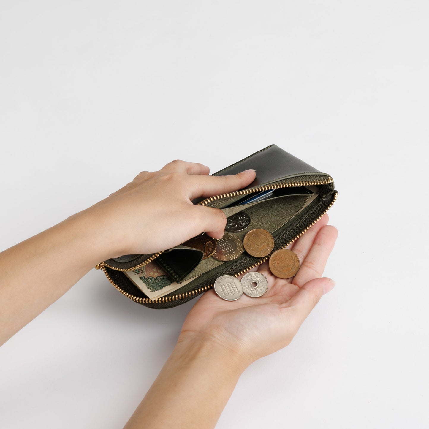 PRE-ORDER: TSL Pull-up leather Zip Purse L size