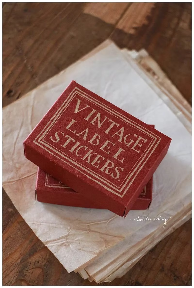 LCN Vintage Red & Blue Label Sticker Box