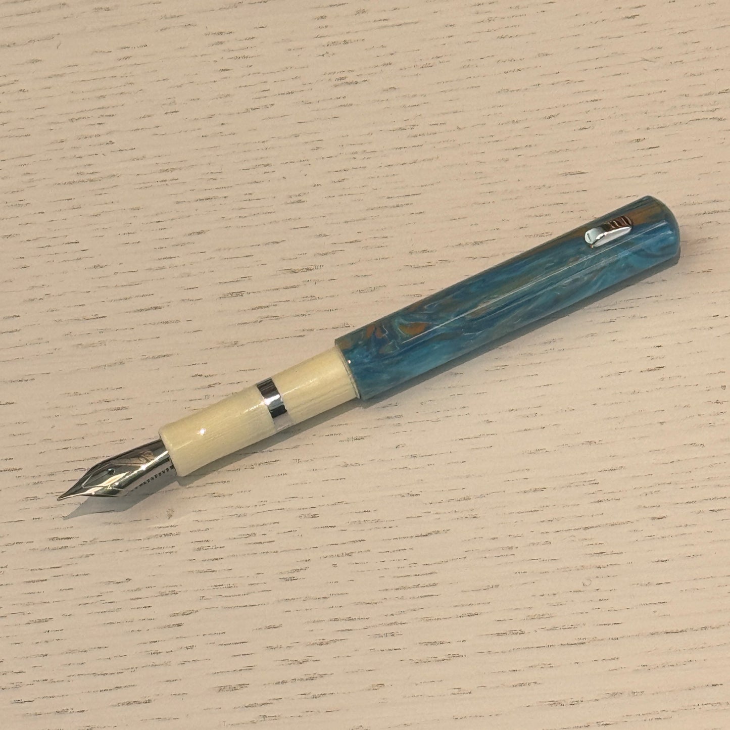 Fine Writing Pencket Fountain Pen: Sodalite