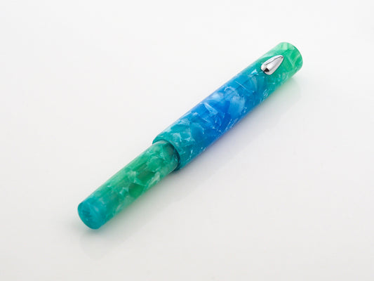 Fine Writing Pencket Fountain Pen: Icicle