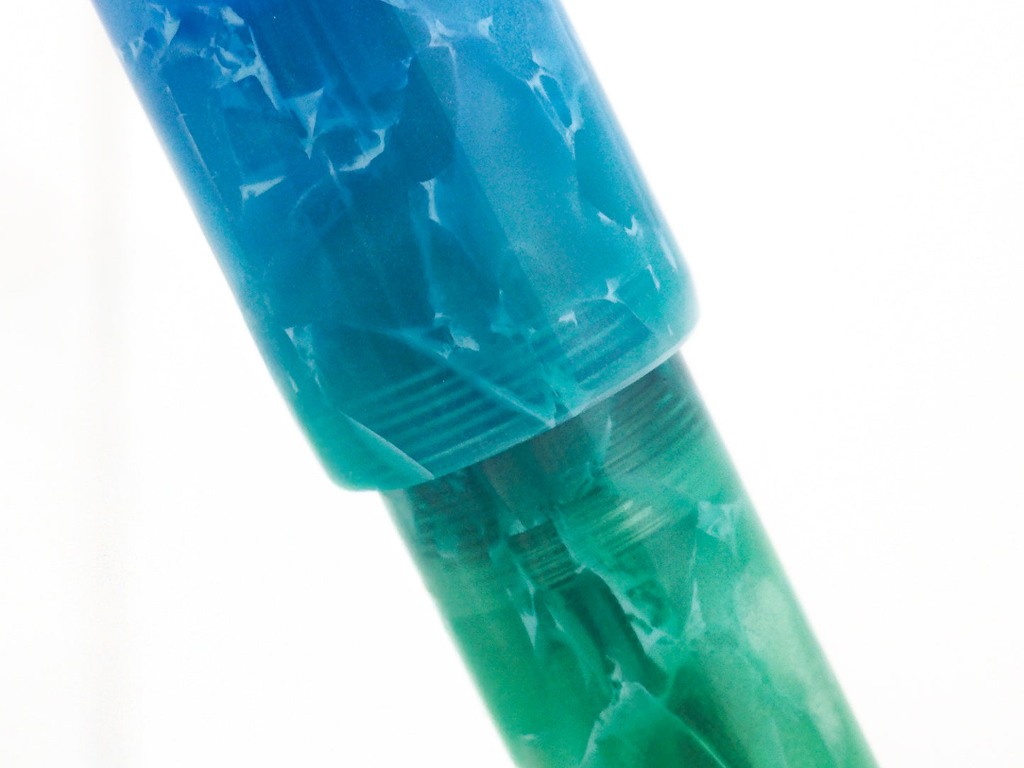 Fine Writing Pencket Fountain Pen: Icicle