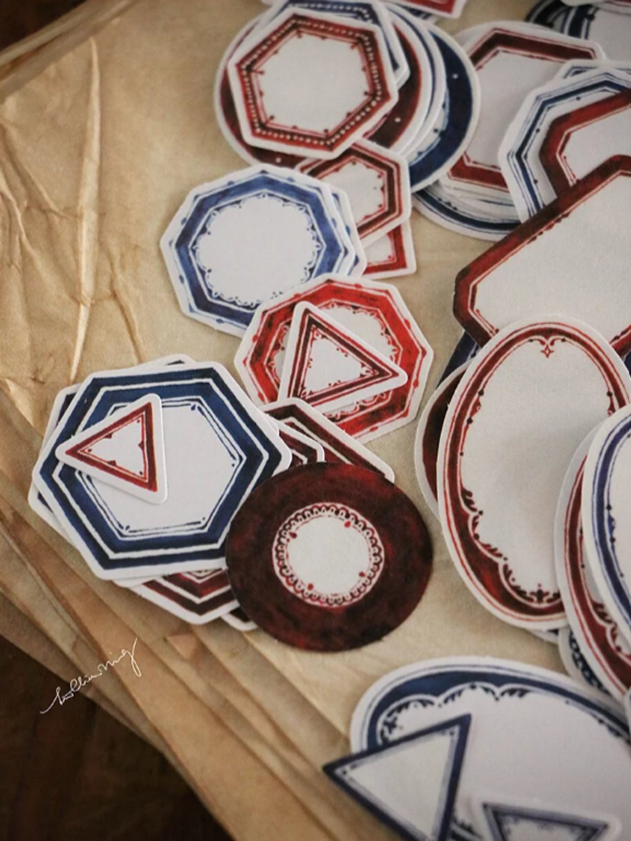 LCN Vintage Red & Blue Label Sticker Box