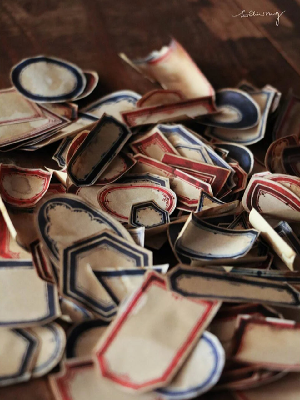 LCN Vintage Red & Blue Label Sticker Box