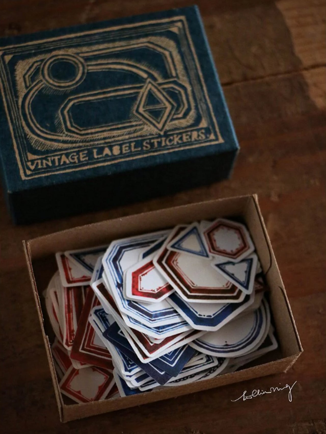 LCN Vintage Red & Blue Label Sticker Box