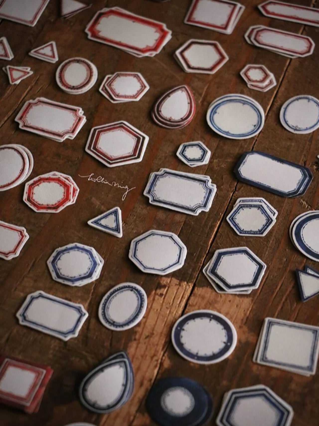 LCN Vintage Red & Blue Label Sticker Box