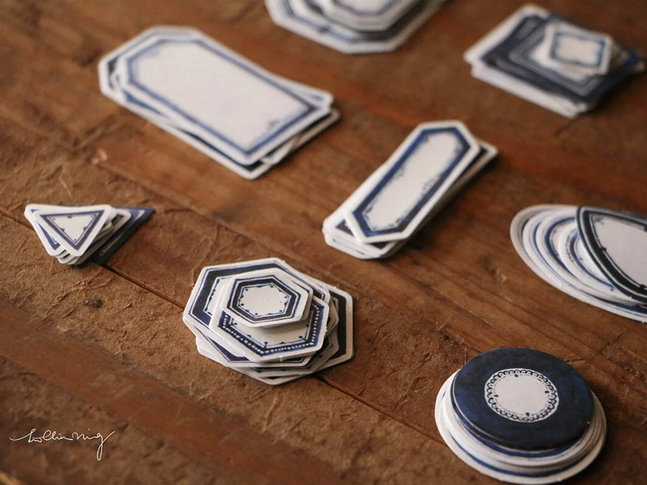 LCN Vintage Red & Blue Label Sticker Box