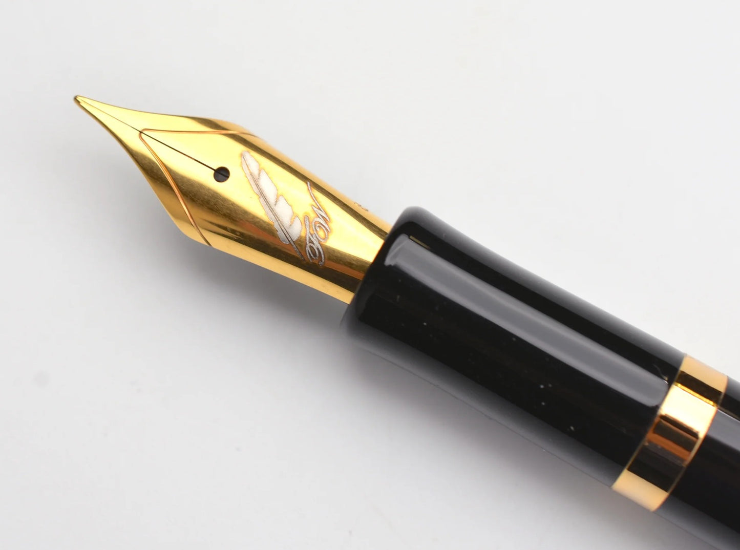 Fine Writing Pencket Fountain Pen: Jade