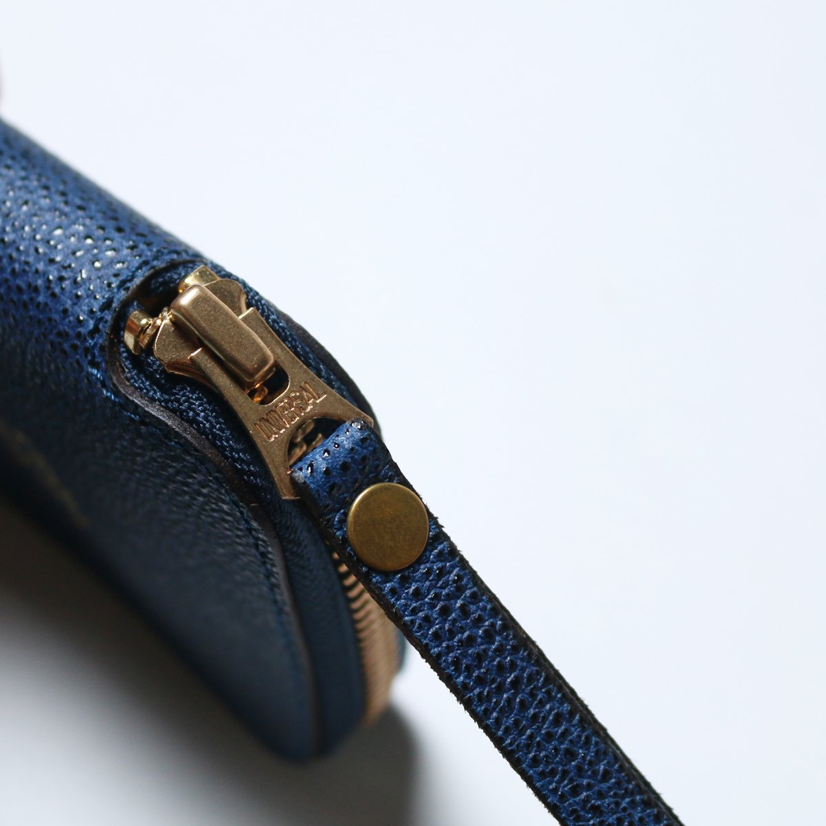 Kurozan Indigo Leather Zip Pen Case – Wanderlust by T.S.L